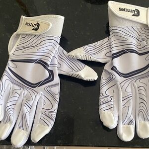 Cutter girls football gloves